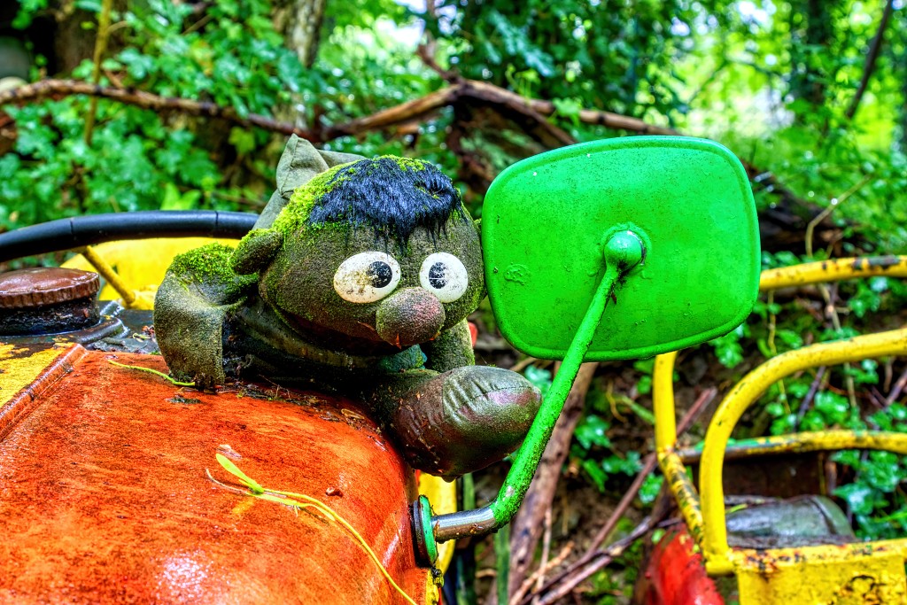 HDR Auto Skulpturen Park museum Neandertal oldtimer urbex decay abandoned derelict abandonne Michael Fröhlich froehlich Duitsland deutschland kunst art